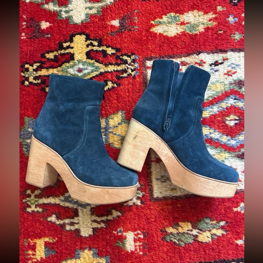 Charlotte Stone Blue Suede Platform Ankle Boots size 7